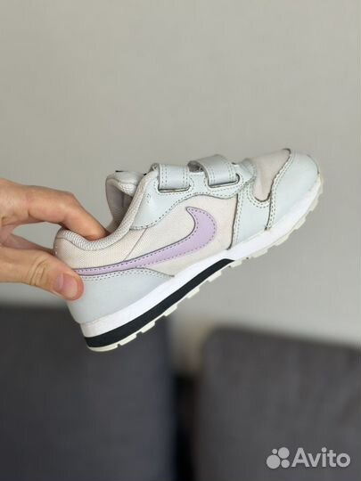 Кроссовки nike 28