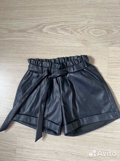 Шорты кожаные