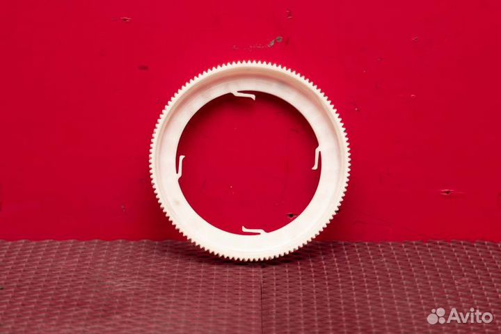 Гайка топливного насоса Toyota Land Cruiser 200