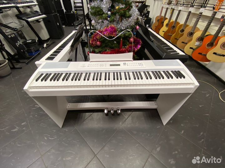 Ringway RP-35WH цифровое фортепиано белое