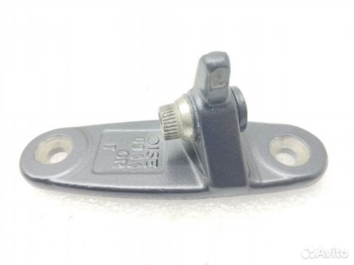 Петля двери задняя правая Mercedes-Benz C-Class