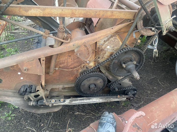 Комбайн зерноуборочный прицепной пн-100 Простор