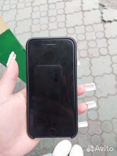 Телефон iPhone 7 128gb