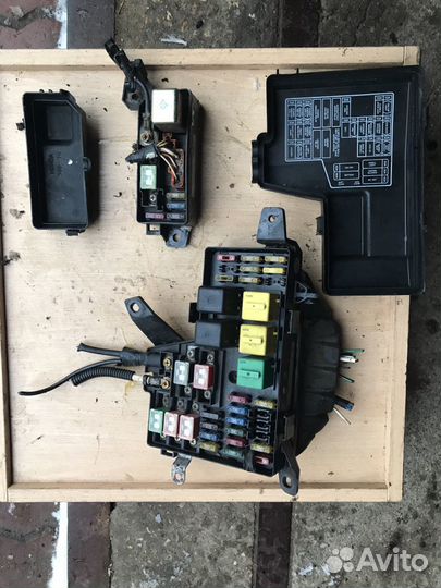 Монтажный блок предохранителей реле Accord 5 V