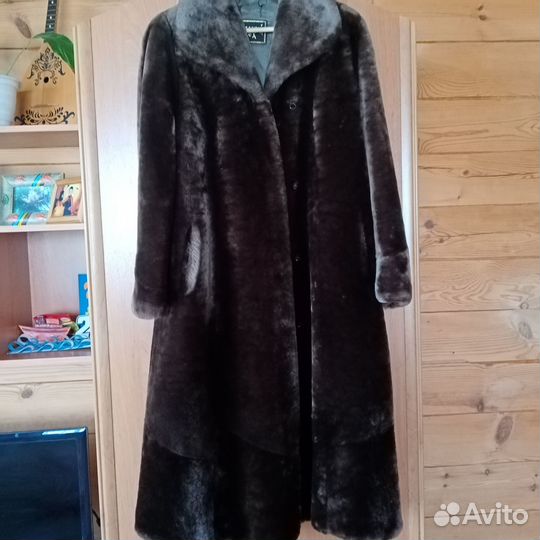 Продам мутоновую шубу