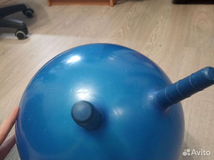 Мячик для маленьких детей