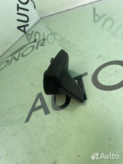 Антенна Audi Q7 4L 3.0L BUG 2008