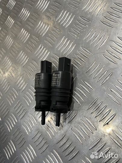 Моторчик омывателя Bmw X1 E 84 2011