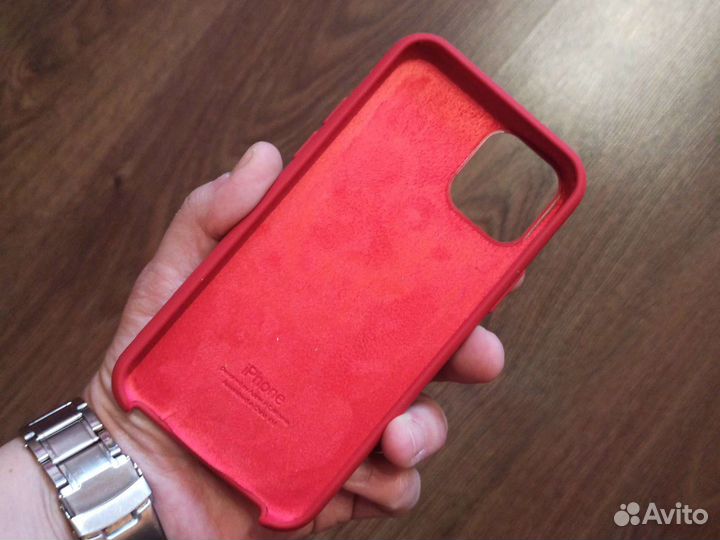 Чехлы на iPhone