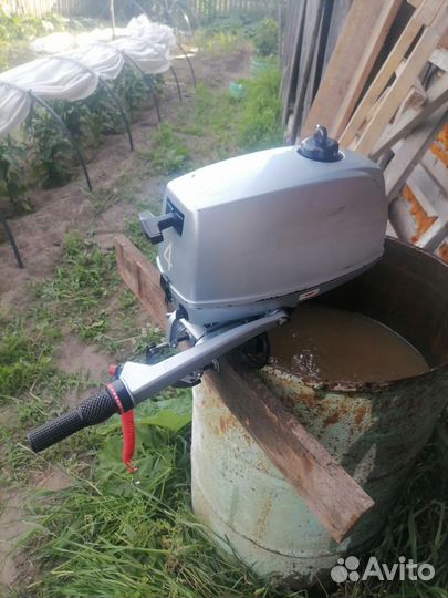 Лодочным мотор