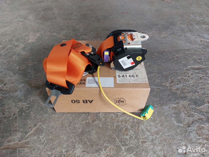 Ремень безопасности водителя Porsche Cayenne 955