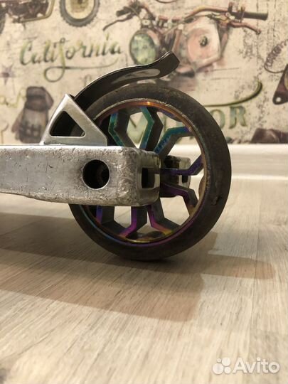 Трюковой самокат