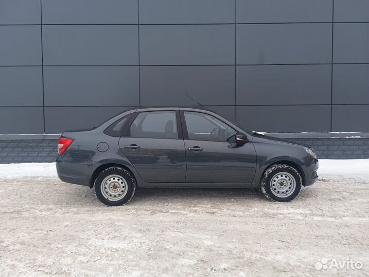 LADA Granta 1.6 МТ, 2020, 49 000 км