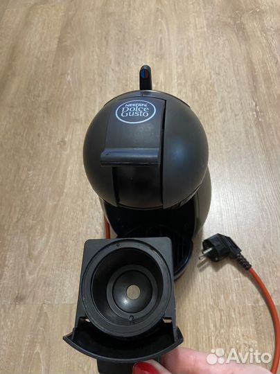 Кофемашина nescafe dolce gusto бу