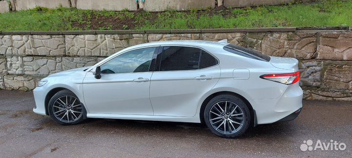 Toyota Camry 2.5 AT, 2021, 70 000 км