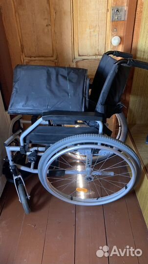 Инвалидная коляска
