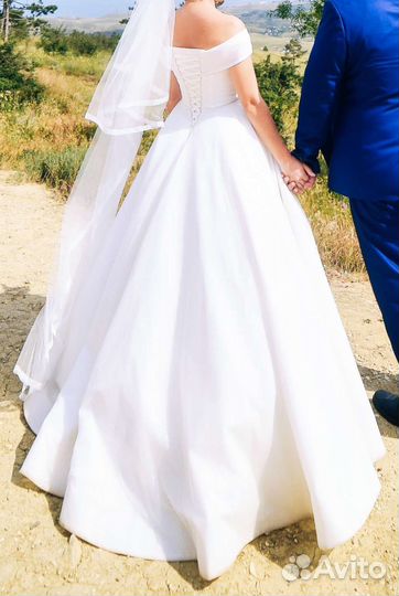 Свадебное платье