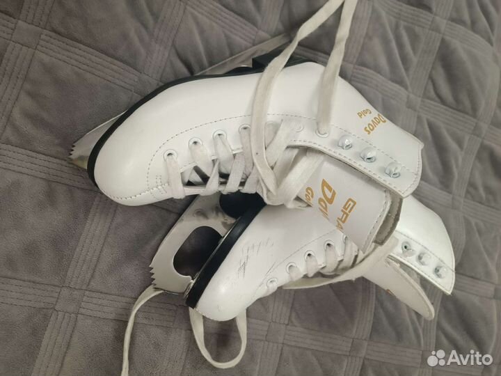 Коньки для фигурного катания