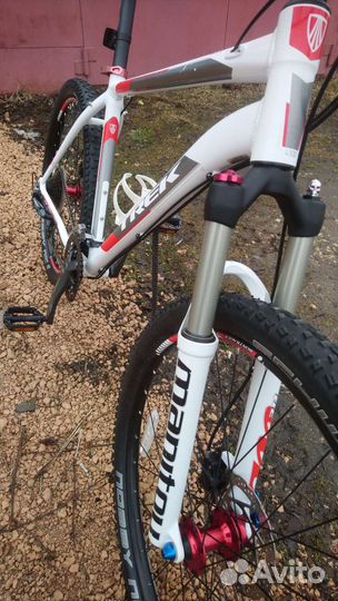 Trek 4300 Manitou Shimano Deore Size L