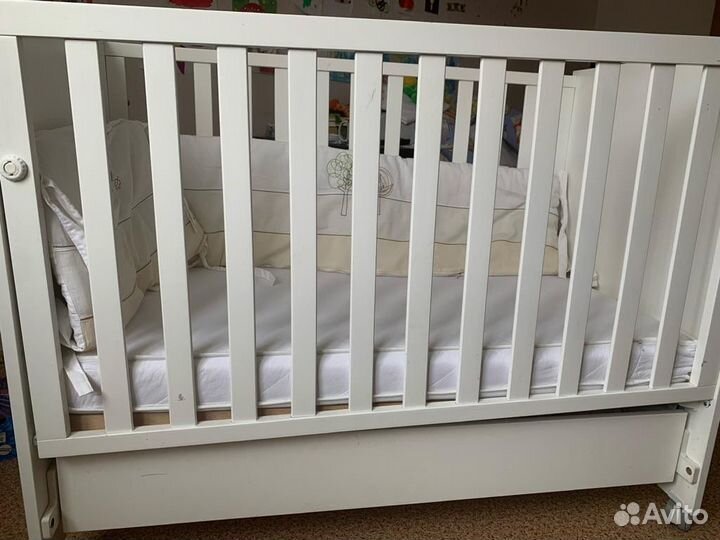 Кроватка детская