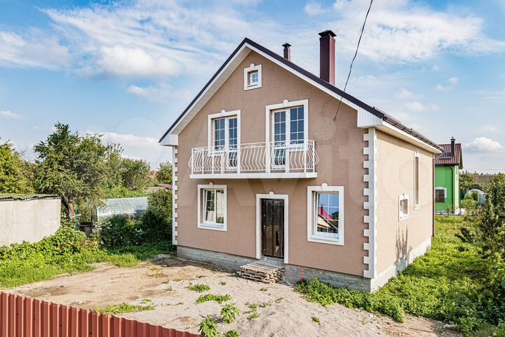 Дом 180 м² на участке 5,4 сот.