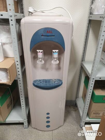 Кулер для воды