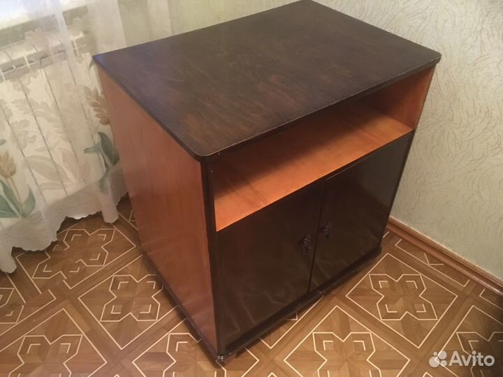 Тумба времен СССР, дерево