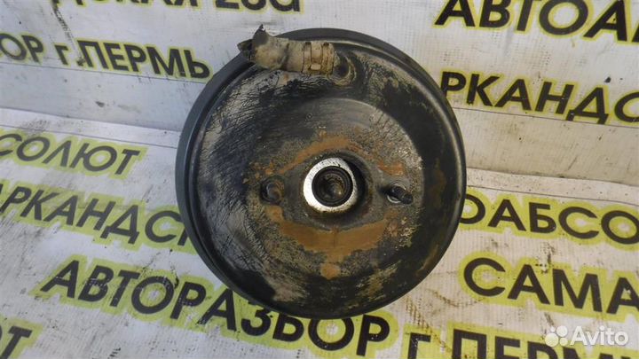 Усилитель тормозов вакуумный Mitsubishi Carisma