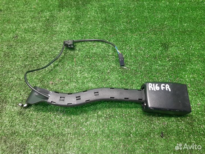 Замок ремня безопасности передний правый volkswag