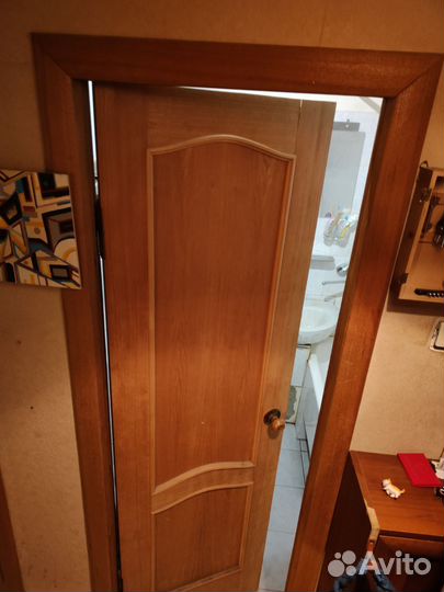 Двери межкомнатные б/у