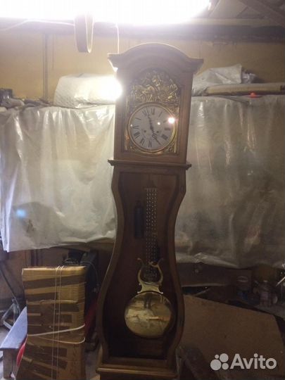 Старинные напольные часы Morbier (Haut-Jura)