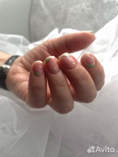 Маникюр, гель-лак, наращивание ногтей