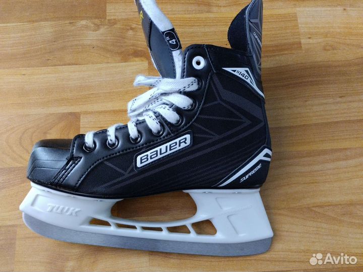 Хоккейные коньки bauer