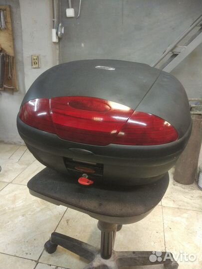 Кофр givi Simply 45 л с площадкой givi