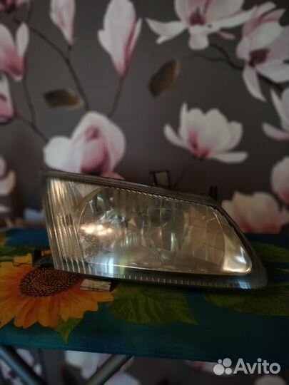 Фара правая Nissan bluebird sylphy