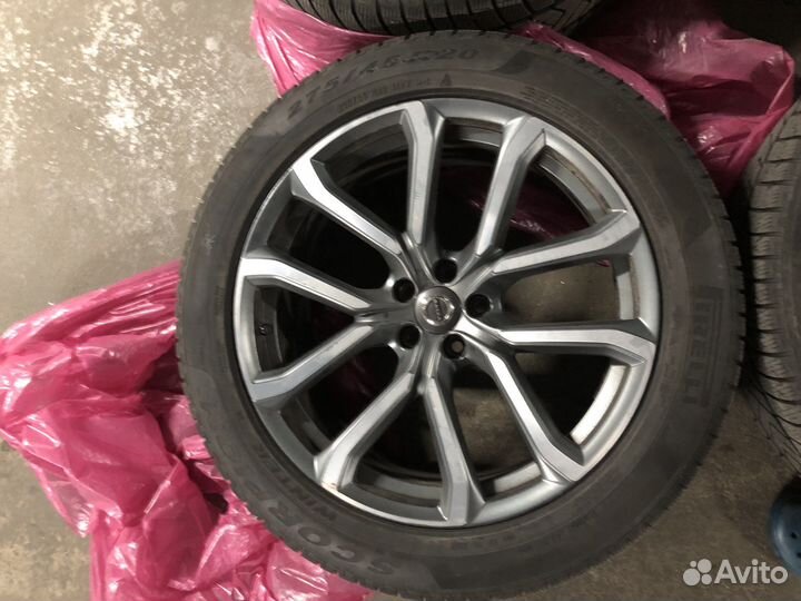Продам комплект оригинальных колес Volvo