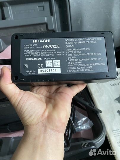 Видеокамера hitachi