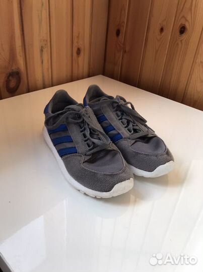 Кроссовки для мальчика. 33 размер adidas