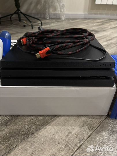 Sony playstation 4 pro 1tb 2 геймпада