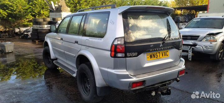 Ручка стояночного тормоза Mitsubishi Pajero Sport