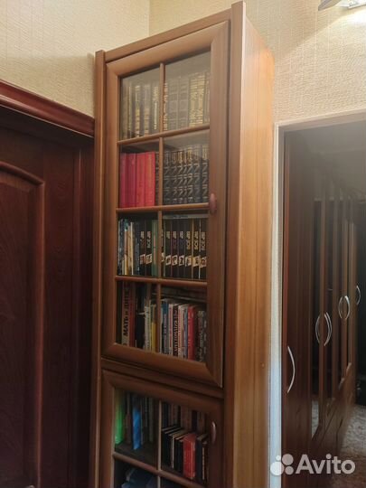 Полка книжная