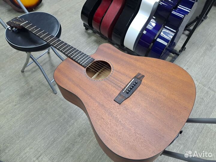 Гитара акустическая дредноут красное дерево