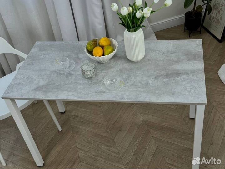 Стол обеденный в наличии