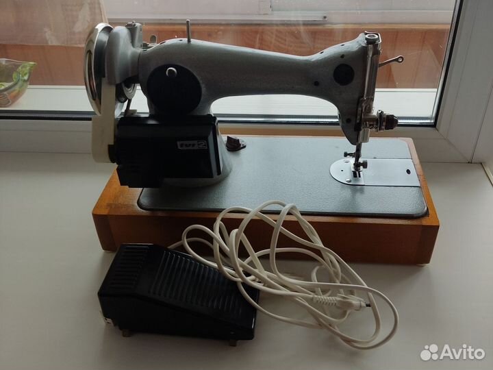 Швейная машина Подольск с электроприводом