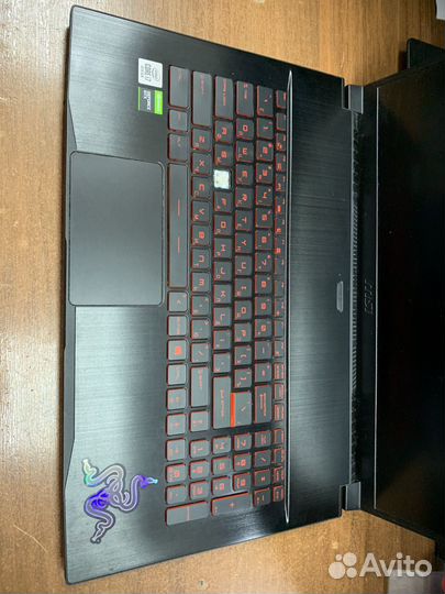 Ноутбук MSI MF-17.3
