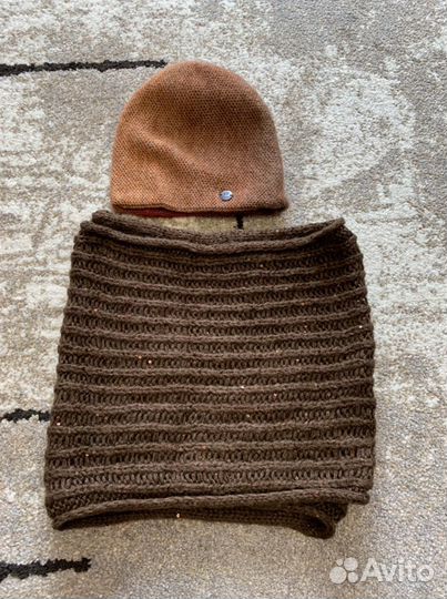 Комплект шапка и снуд