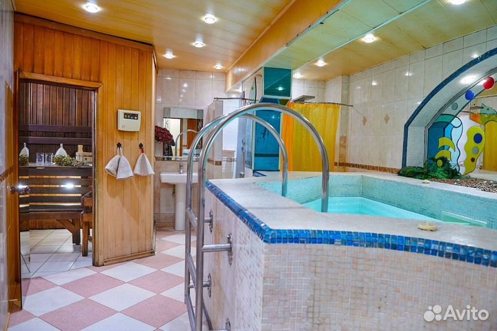 Сауна с бассейном / Центр / Баня