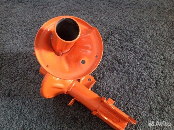 Для Хендай Гетц корпуса стоек передних пустые