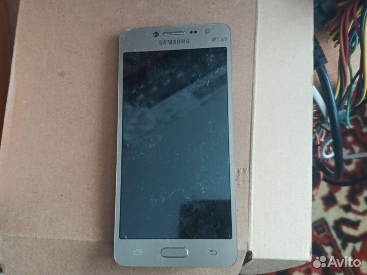 Телефон Samsung