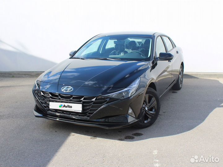 Hyundai Elantra, 2023